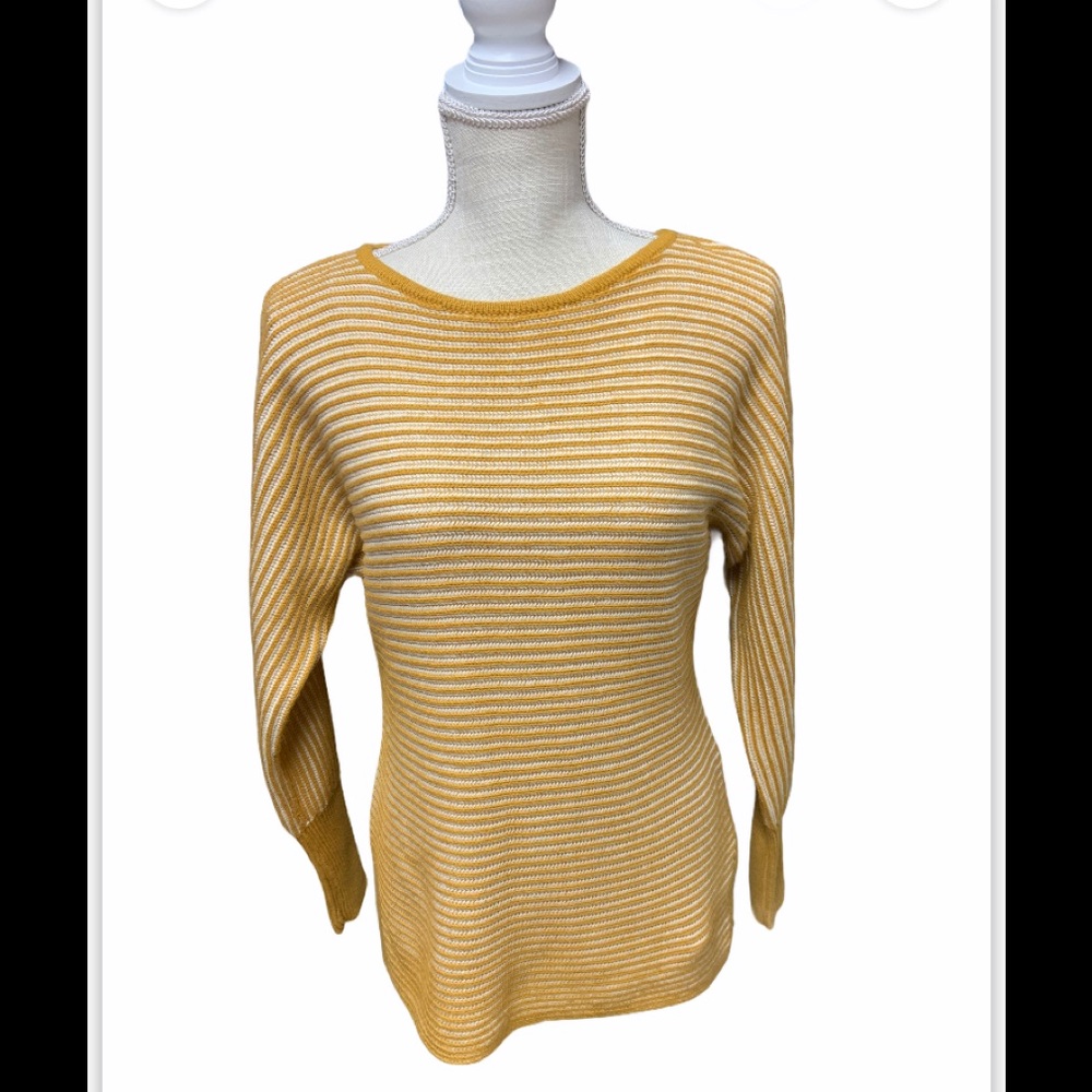 New!‎  Max Studio sweater.